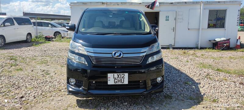 TOYOTA VELLFIRE