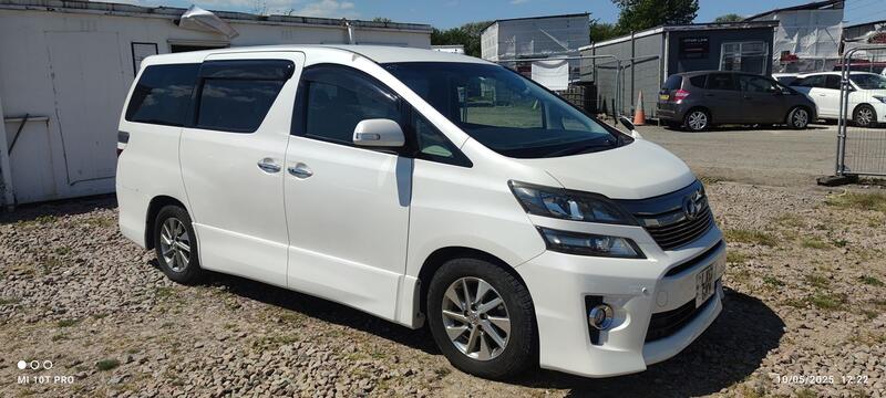 TOYOTA VELLFIRE