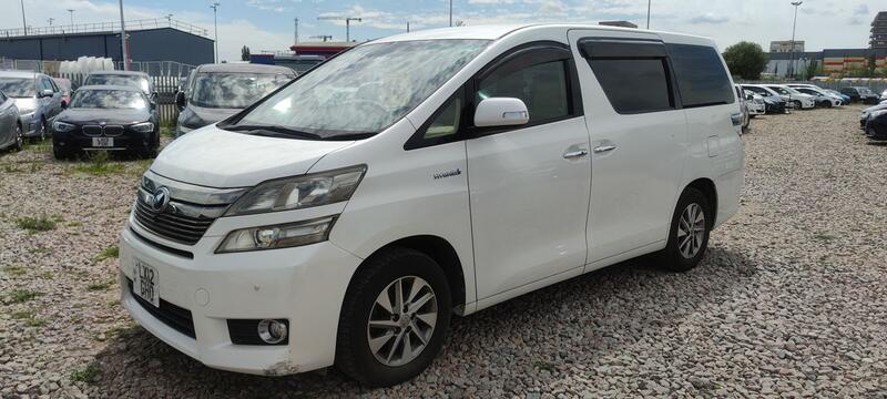 TOYOTA VELLFIRE