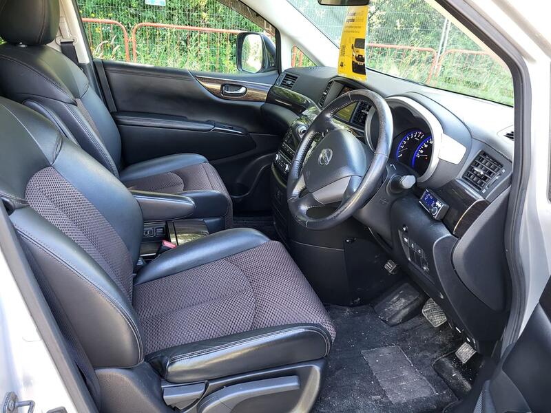 NISSAN ELGRAND