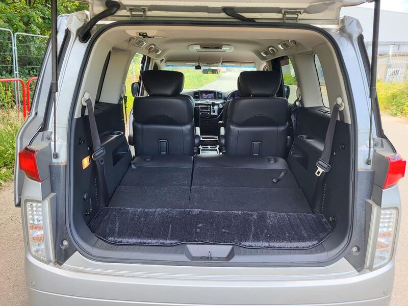 NISSAN ELGRAND